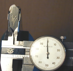 feed-lip-measurement.jpg feed-lip-measurement.jpg
